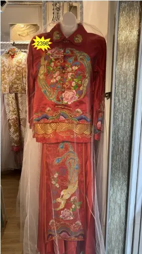 紅色鳳凰花卉刺繡中式婚禮套裝